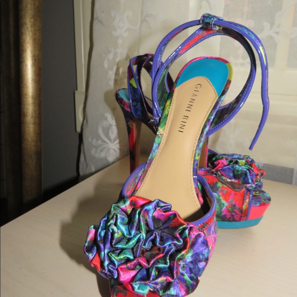 Gianni Bini Heels!